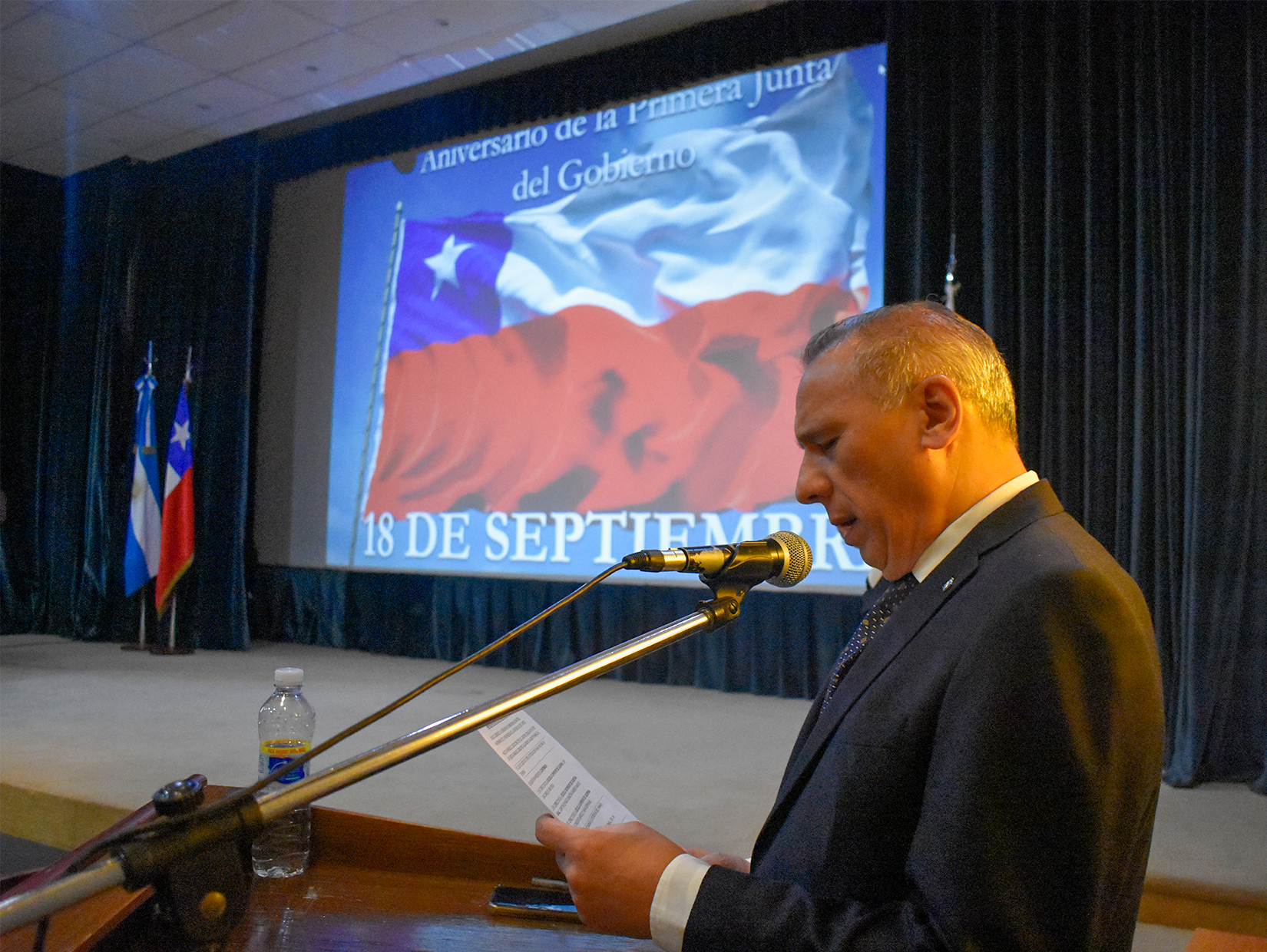 Describa la foto